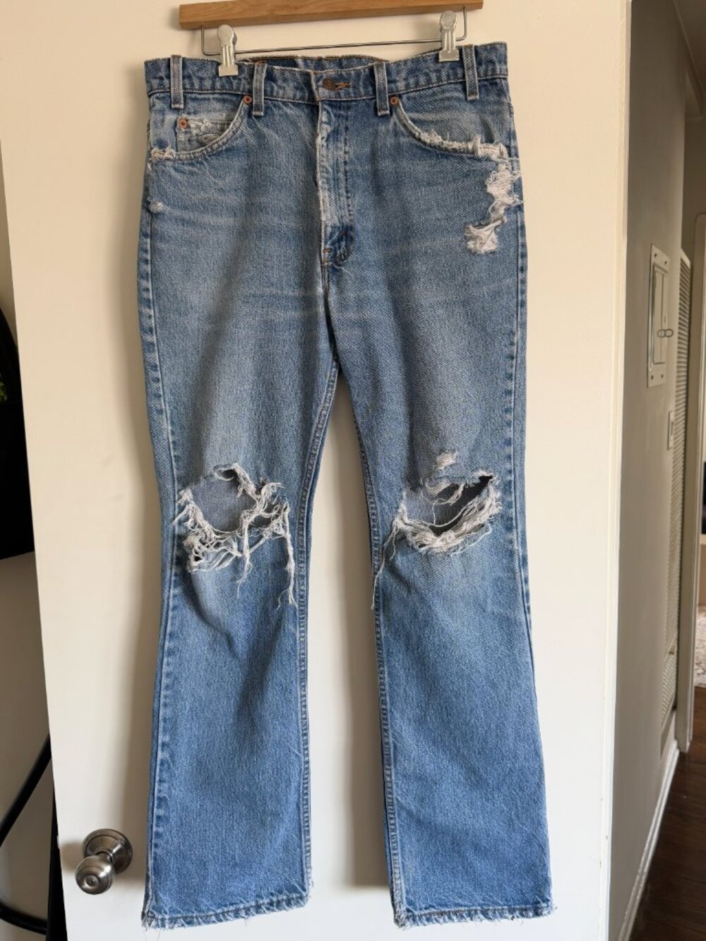 Vintage Levi’s 517 Orange Tab Bootcut Jeans USA Made 34x32 Distressed